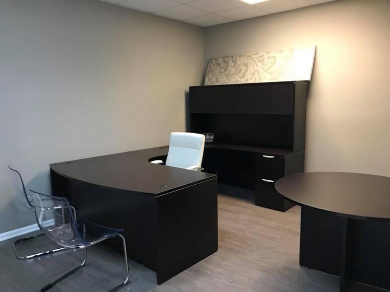 More Photos Of 701 Market St, Saint Augustine Loft Creative Space For Sale