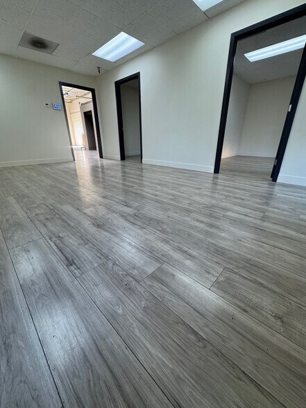More Photos Of 2520 S Fairview St, Santa Ana Warehouse For Lease
