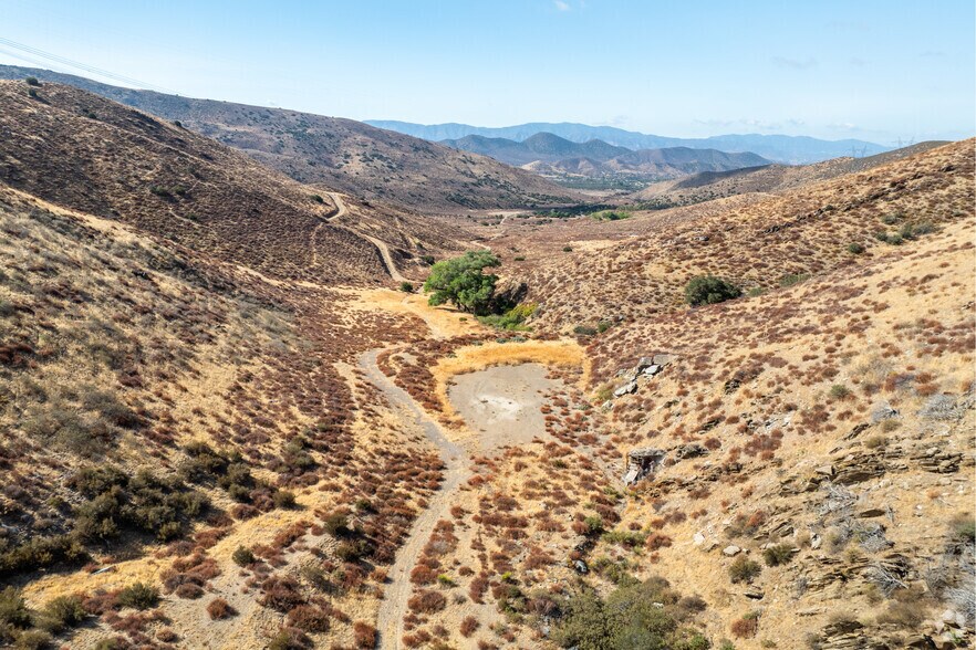 More Photos Of 35900 Anthony Rd, Agua Dulce Land For Sale