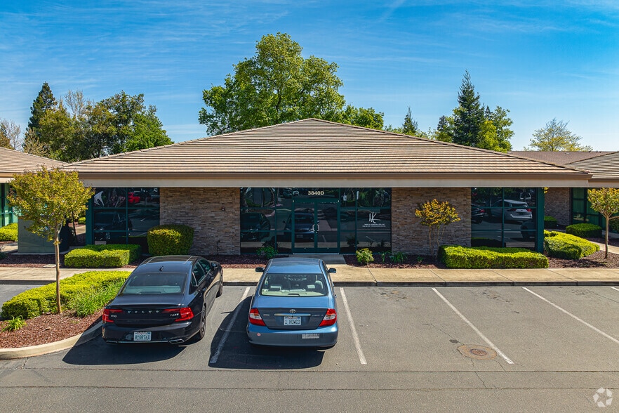 More Photos Of 3840 Watt Ave, Sacramento Medical For Sale