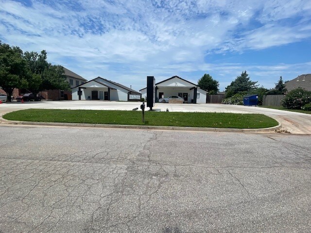 More Photos Of 11801 Southwood Dr, Oklahoma City Daycare Center For Sale