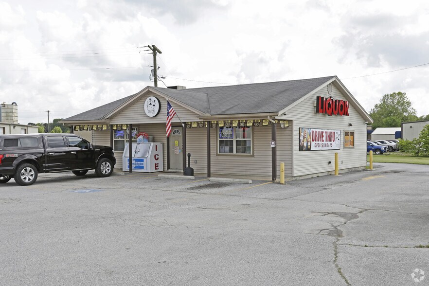 Primary Photo Of 809 Lester Ln, Rogers General Retail For Sale
