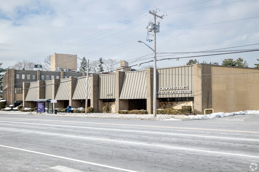 More Photos Of 1575 Hillside Ave, New Hyde Park Medical For Sale