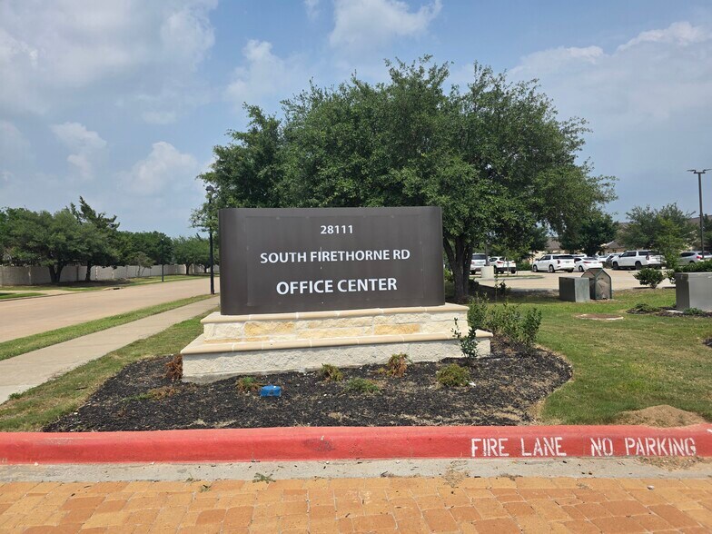 Primary Photo Of 28111 S Firethorne Rd, Katy Office For Lease