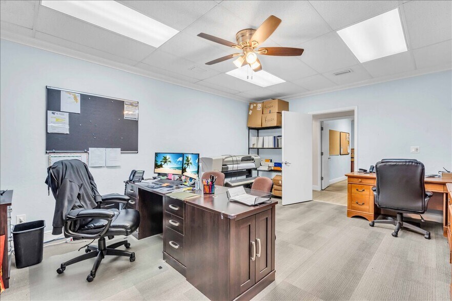 More Photos Of 3949 Evans Ave, Fort Myers Medical For Sale