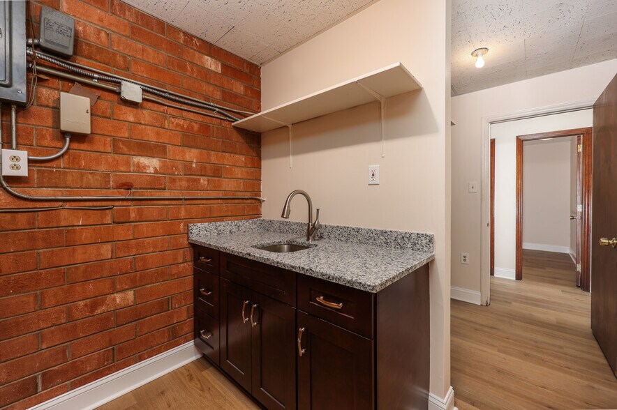More Photos Of 316 S Eugene St, Greensboro Office For Sale