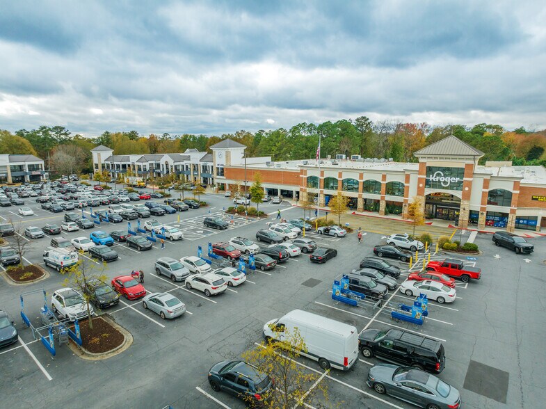 More Photos Of 4920 Roswell Rd NE, Atlanta Storefront For Sale