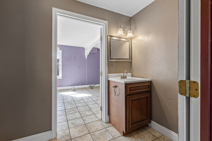 More Photos Of 47 N Allen St, Bonne Terre General Retail For Sale