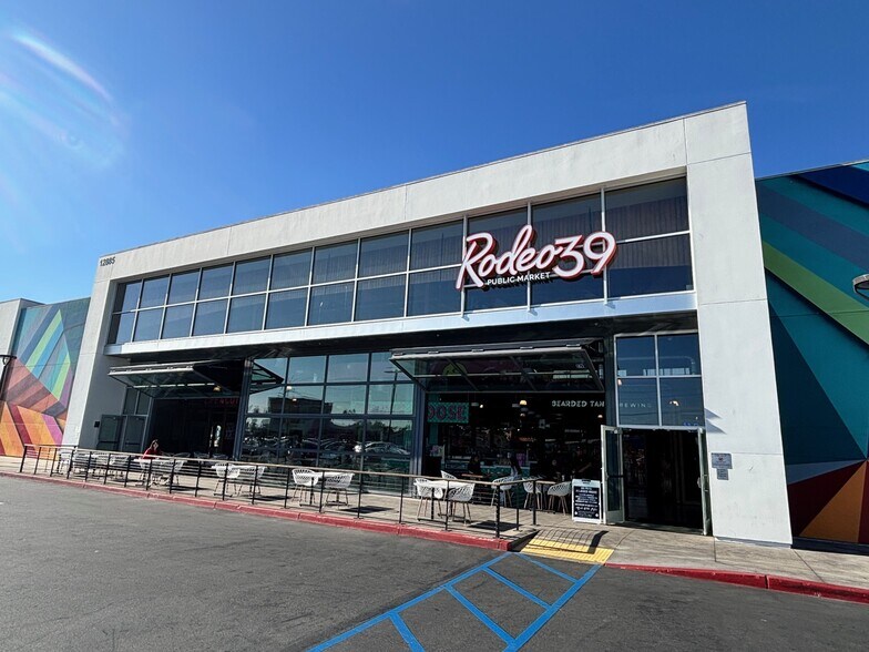 More Photos Of 7911-7927 Garden Grove Blvd, Garden Grove General Retail For Lease