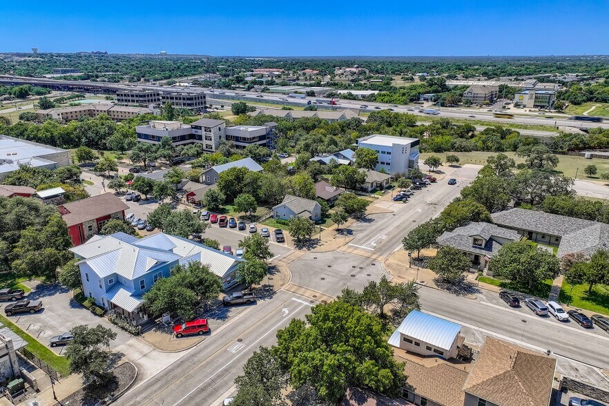 More Photos Of 405 W Main St, Round Rock Daycare Center For Lease