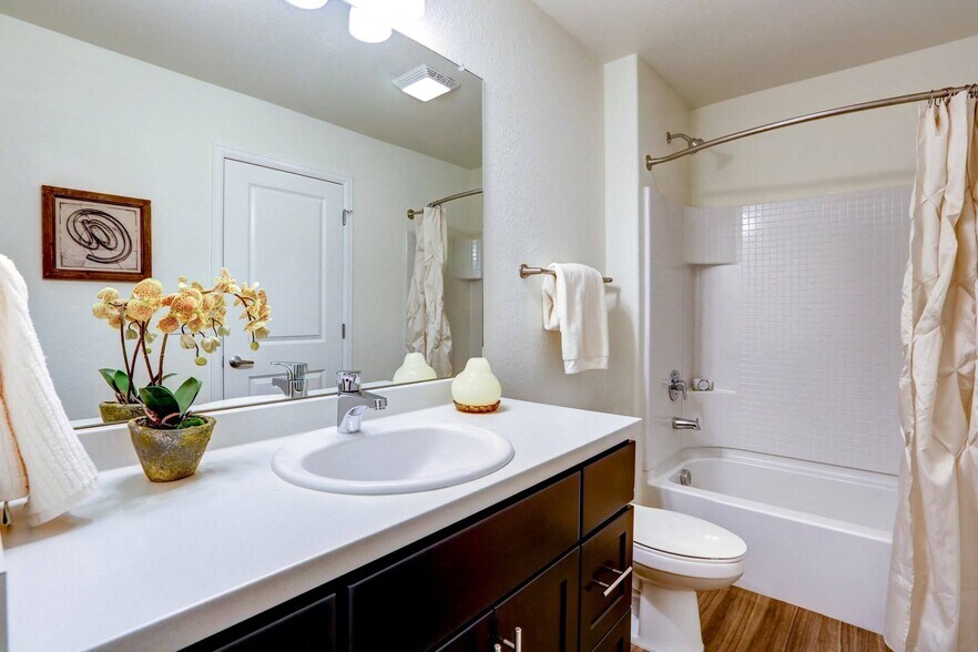 More Photos Of 9627 E 105th Pl, Commerce City Apartments For Lease