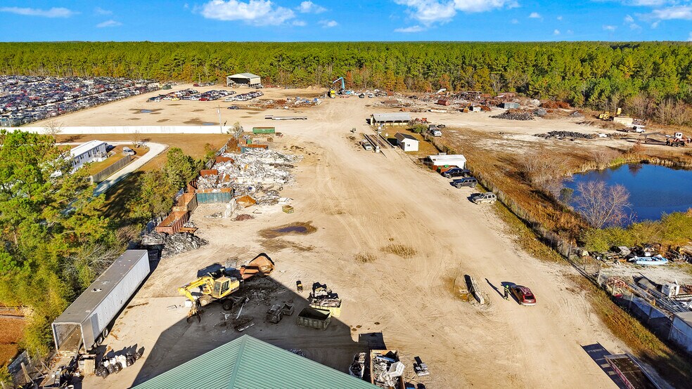 More Photos Of 2014 Blue Creek Rd, Jacksonville Warehouse For Lease