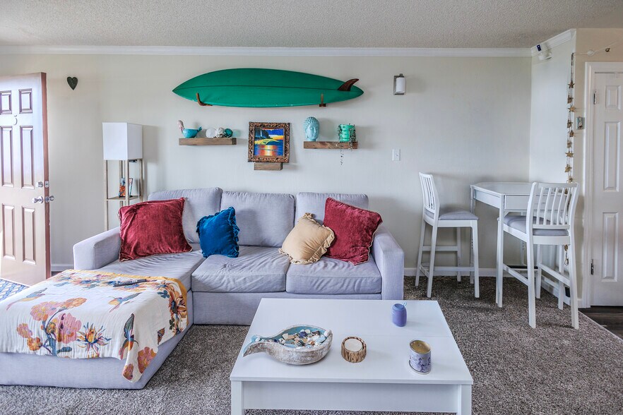 More Photos Of 510 Avenue Alhambra, Half Moon Bay Apartments For Sale