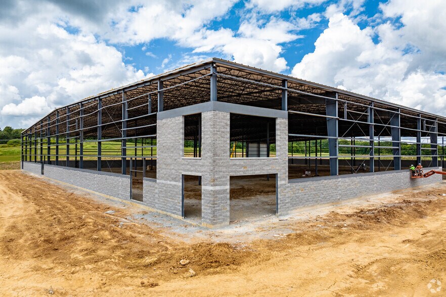 More Photos Of 475 Shelton Ln, Russellville Warehouse For Sale