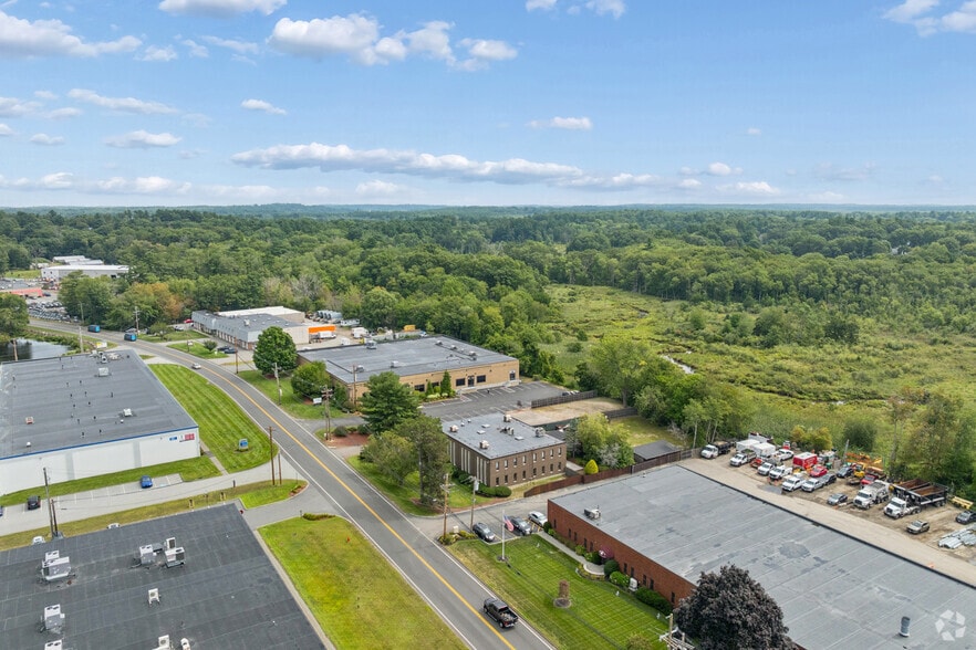 More Photos Of 58 Concord St, North Reading Office For Lease