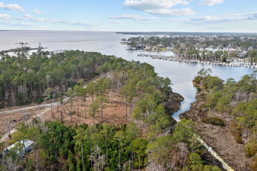 More Photos Of 604 Shorey Dr, Oriental Land For Sale