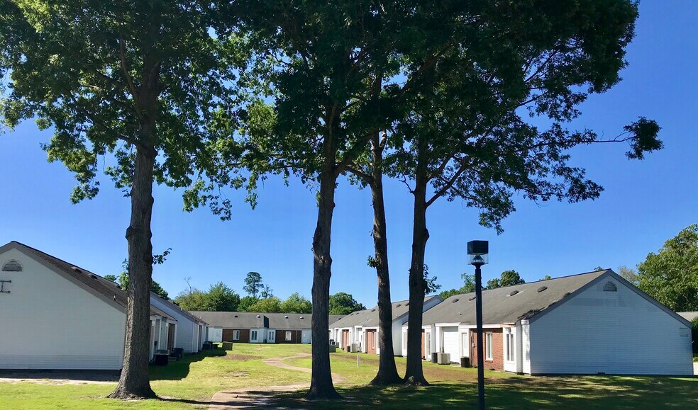 More Photos Of 610 Thimble Shoals Blvd, Newport News Unknown For Lease