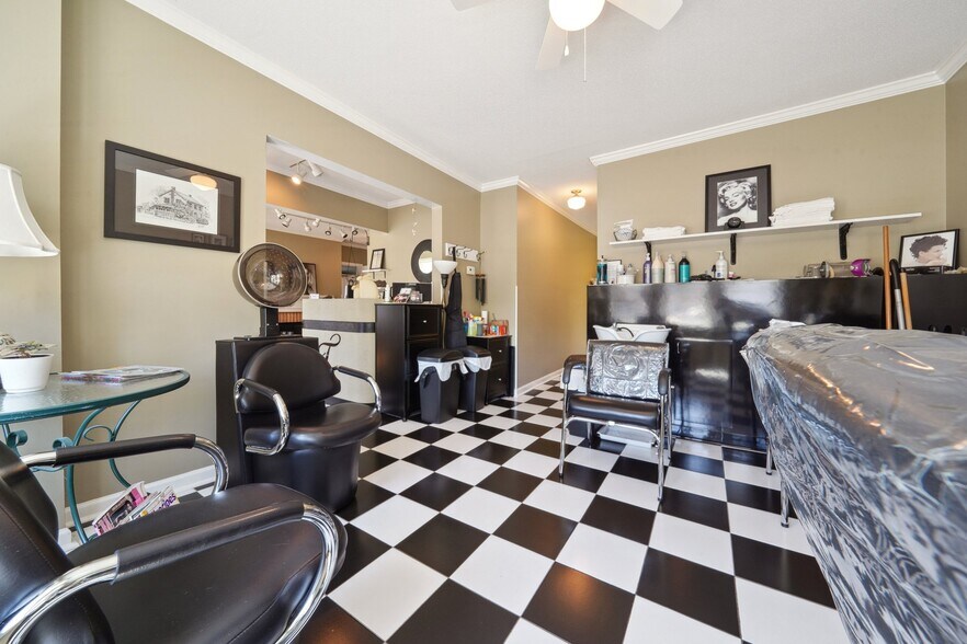 More Photos Of 189 East Ave, Norwalk Storefront Retail Residential For Sale