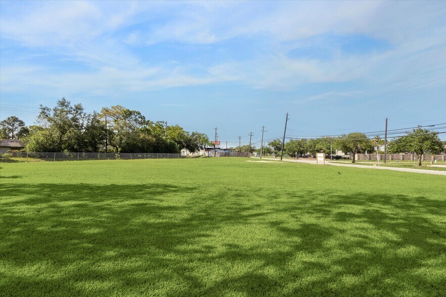 More Photos Of 0 Beamer, Houston Land For Sale