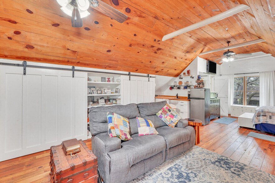 More Photos Of 1871 GA Highway 99, Brunswick Specialty For Sale