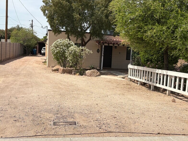 More Photos Of 2538 N 52nd St, Phoenix Multifamily For Sale
