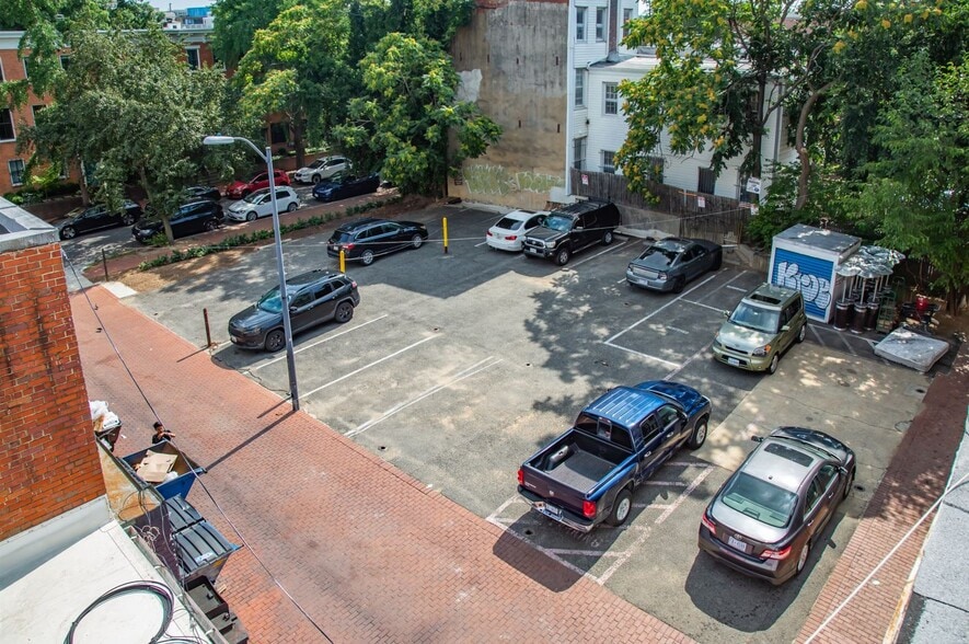 More Photos Of 1626-1630 14th St NW, Washington Storefront Retail Office For Lease