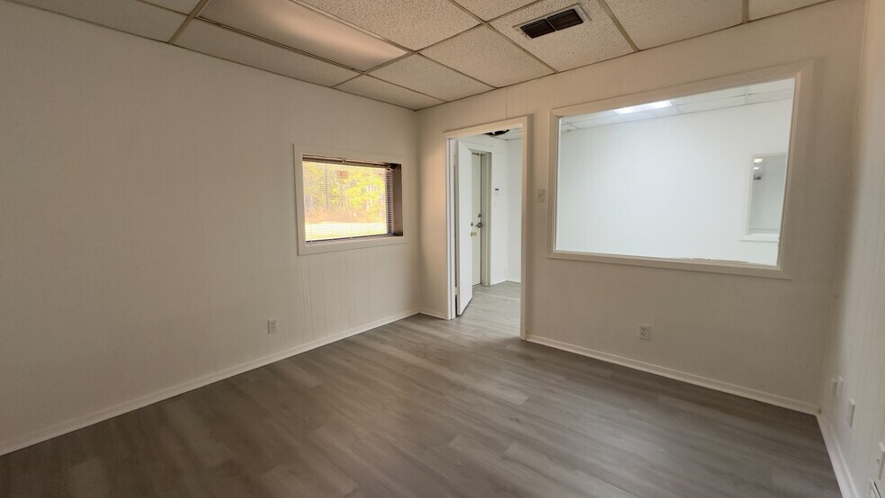 More Photos Of 4918 Profit Dr, Tyler Industrial For Lease