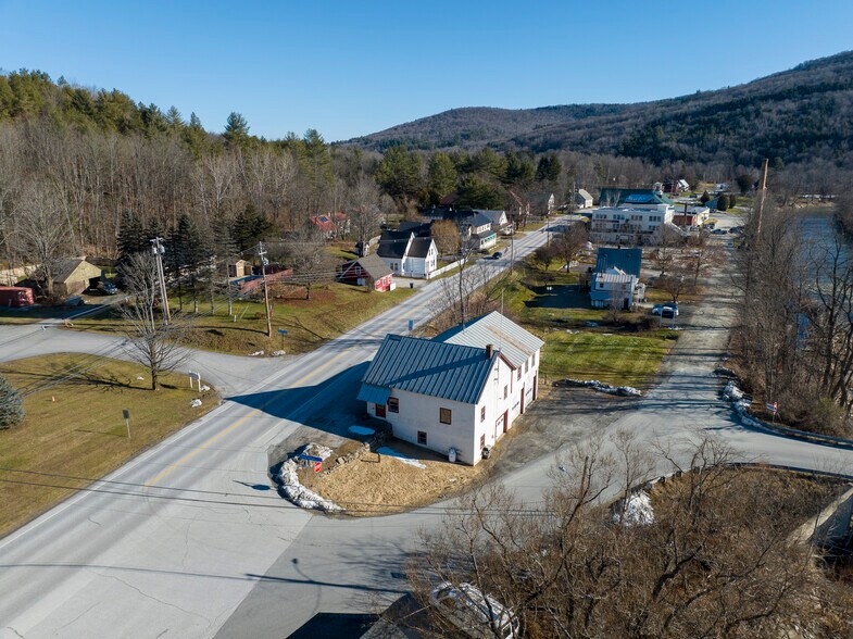 More Photos Of 7392 US-4, Woodstock Police Fire Station For Sale
