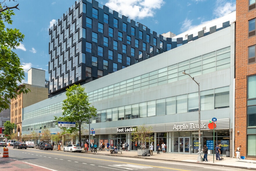 More Photos Of 159 E 125th St, New York Office For Lease