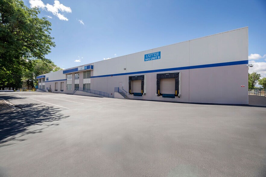 More Photos Of 445 Coney Island Dr, Sparks Warehouse For Lease