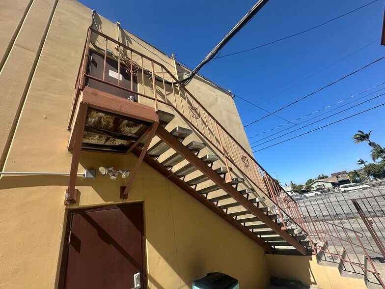 More Photos Of 4307 Rosecrans Ave, Compton Specialty For Lease