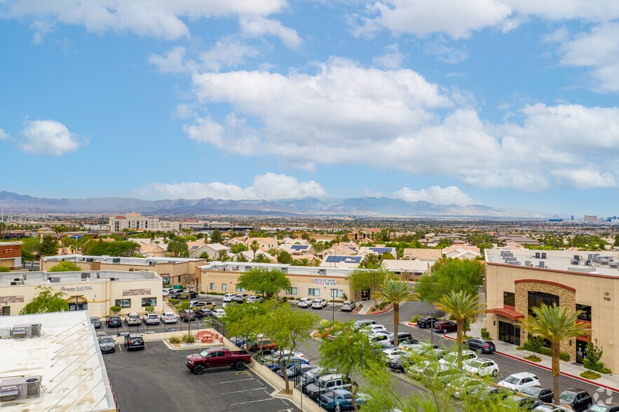 More Photos Of 750 Coronado Center Dr, Henderson Medical For Lease