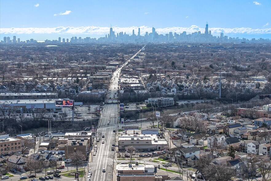 More Photos Of 5097 N Elston Ave, Chicago Medical For Sale