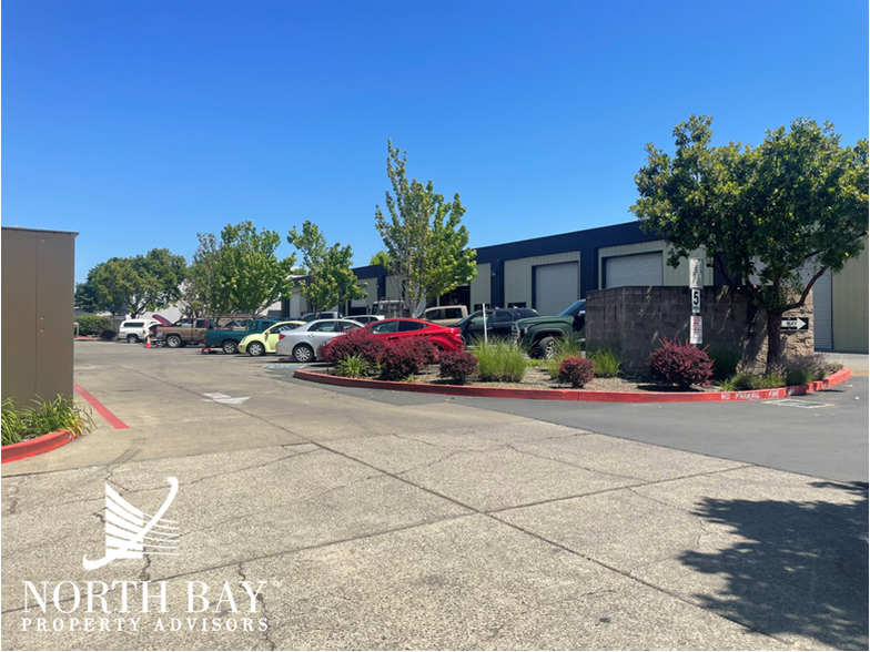More Photos Of 305-329 W 9th St, Santa Rosa Warehouse For Sale