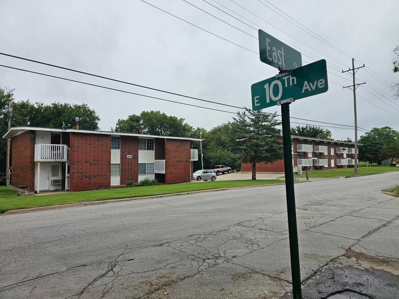 Primary Photo Of 920 East St, Emporia Apartments For Sale