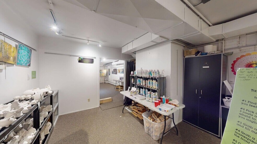 More Photos Of 800 Baker St, Cranbrook Storefront Retail Office For Sale