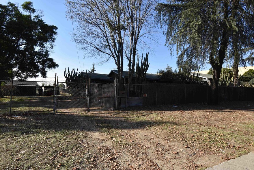 More Photos Of 2445 N Towne Ave, Pomona Land For Sale