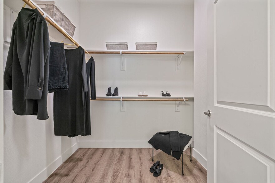 More Photos Of 2315 Navigation Blvd, Houston Apartments For Lease