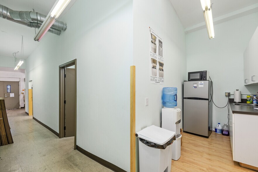 More Photos Of 2728 S La Cienega Blvd, Los Angeles Office For Lease