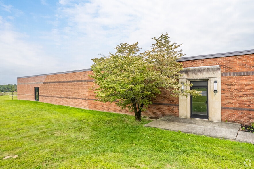 More Photos Of 1000 Armand Hammer Blvd, Pottstown Warehouse For Lease