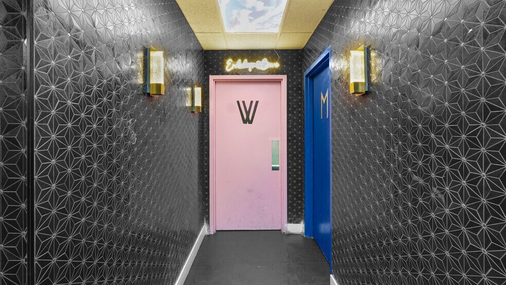 More Photos Of 516 Westheimer Rd, Houston Restaurant For Lease