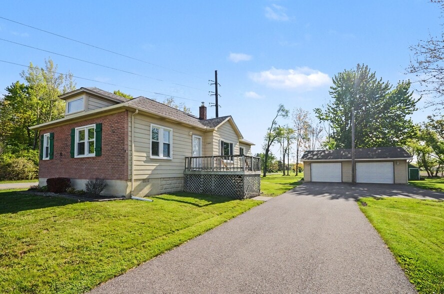 More Photos Of 52900 North Ave, Macomb Land For Sale