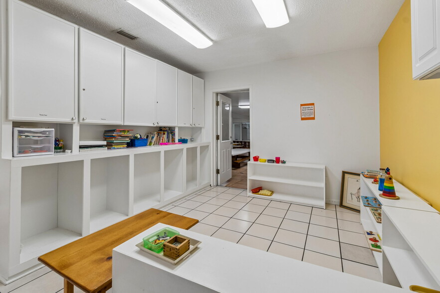 More Photos Of 4001 Skipper Rd, Tampa Schools For Sale