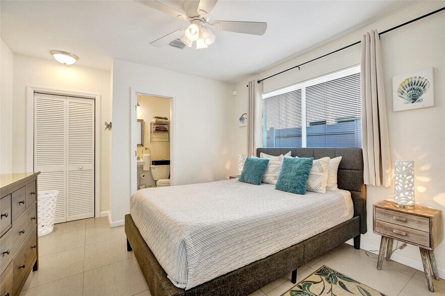 More Photos Of 322 Oklahoma St, Hollywood Multifamily For Sale