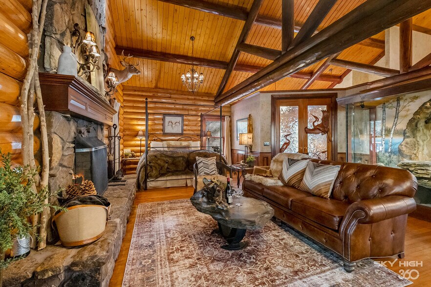 More Photos Of 3134 E Van Buren, Eureka Springs Hotel For Sale