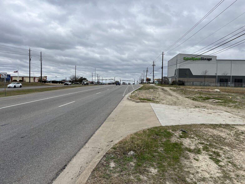 More Photos Of 1812 Parmer Ln, Austin Land For Sale