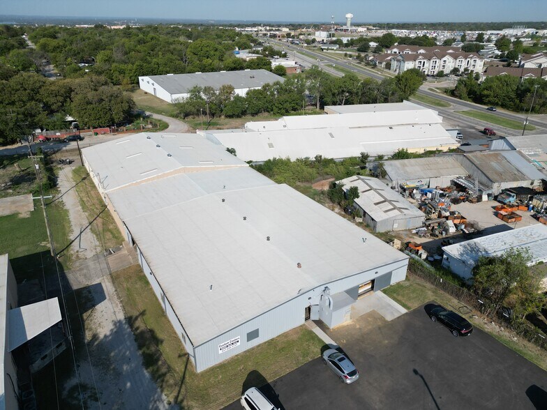 More Photos Of 5609 Azle Ave, Sansom Park Warehouse For Sale