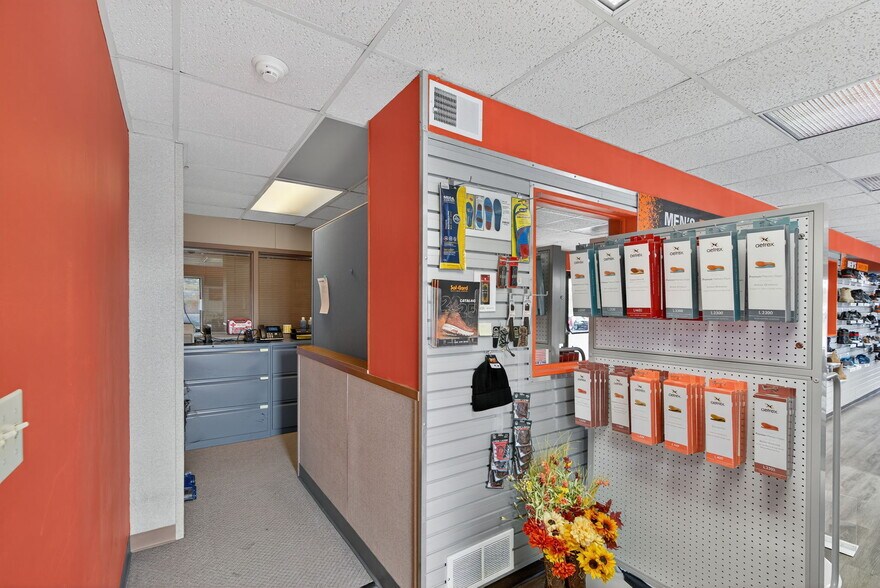 More Photos Of 1105 E Susquehanna St, Allentown Flex For Sale