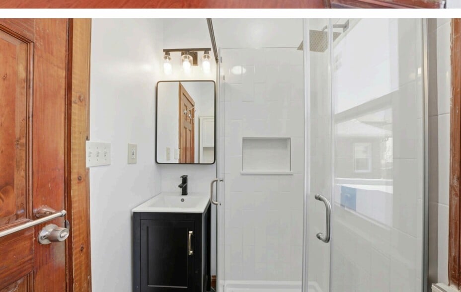 More Photos Of 15 Fort Charles Place, Bronx Apartments For Sale
