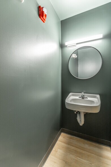 More Photos Of 929 Spring Creek Rd, Chattanooga Medical For Lease